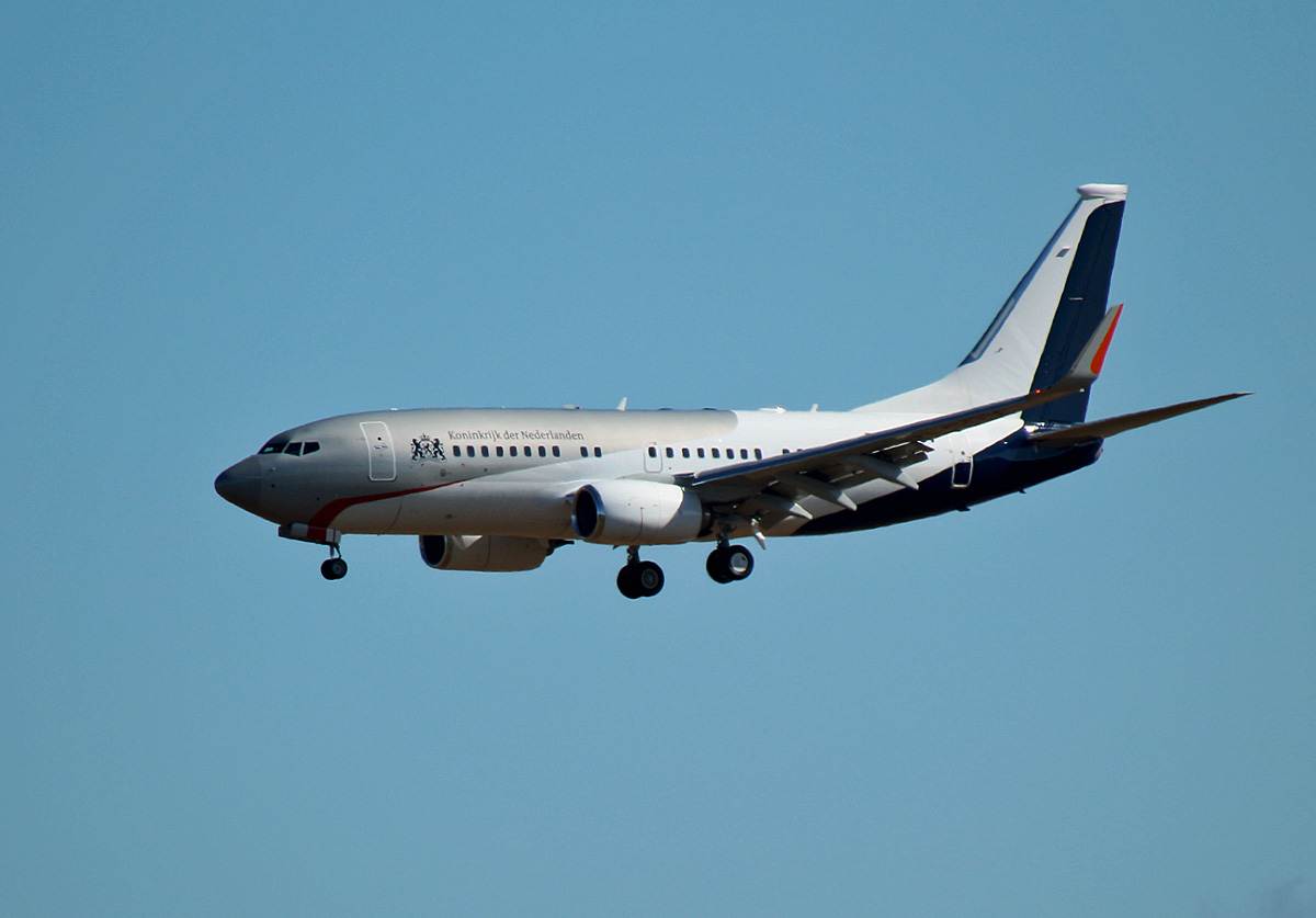 Goverment of the Netherlands, Boeing B 737-700(BBJ) , PH-GOV, BER, 21.06.2022