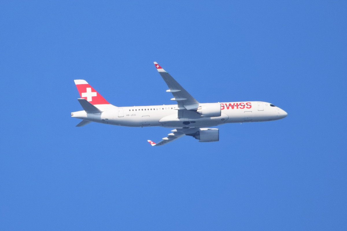 HB-JCO Swiss Airbus A220-300 (C-series CS-300) , 19.06.2019 , Anflug TXL