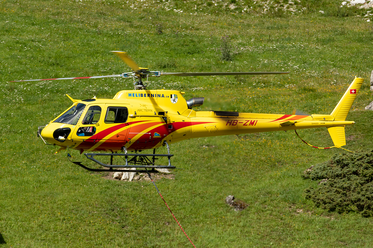 Helm Bernina, HB-ZMI, Eurocopter, AS-350B3, 25.08.2020, Bergün, Switzerland