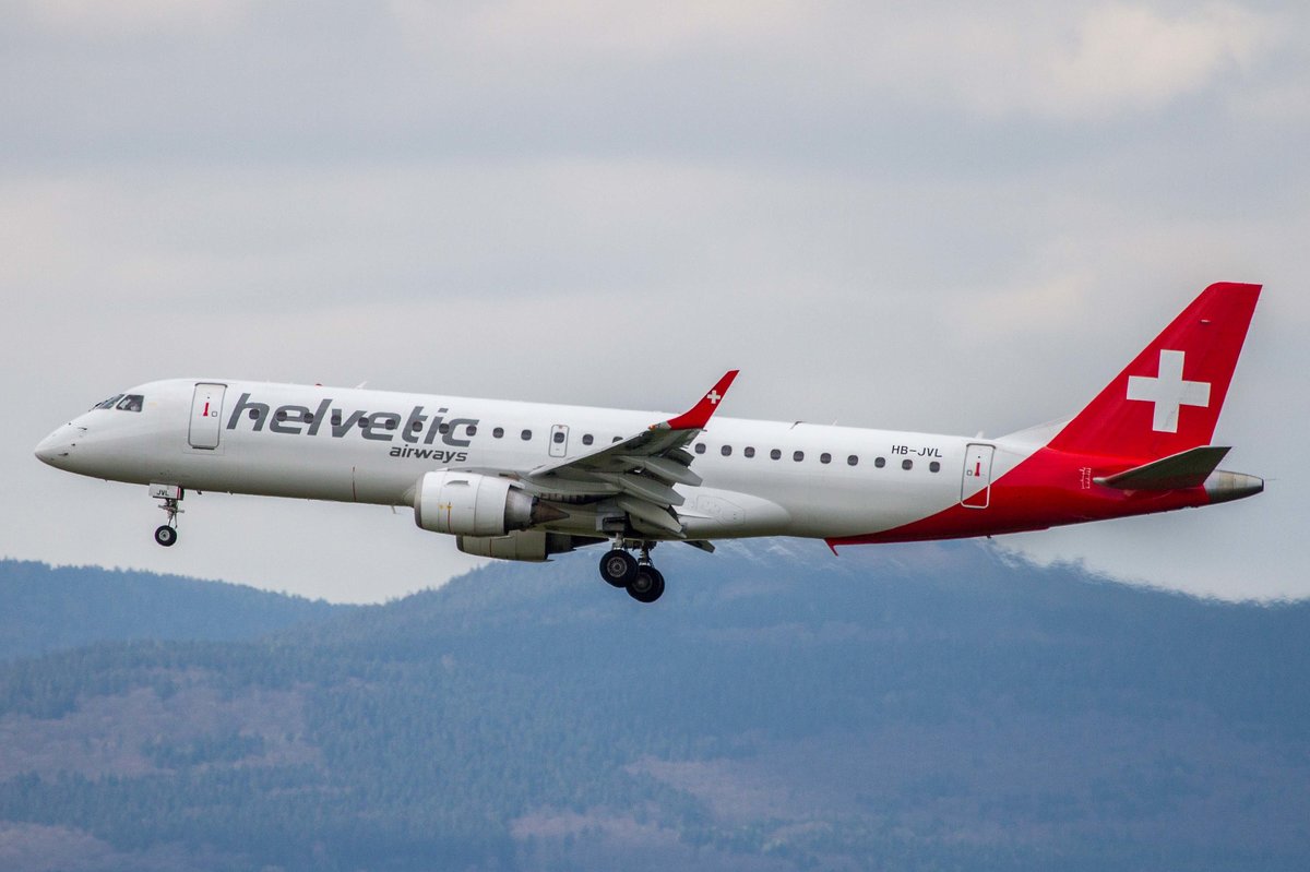 Helvetic Airways (2L-OAW), HB-JVL, Embraer, 190 LR (190-100 LR), 11.04.2017, FRA-EDDF, Frankfurt, Germany