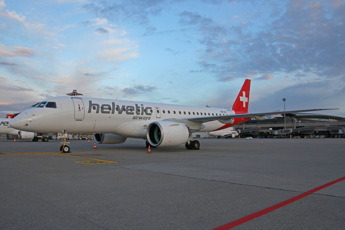 Helvetic Airways, HB-AZF, Embraer 190-E2, msn: 19020043, 13.Mai 2021, ZRH Zürich, Switzerland.