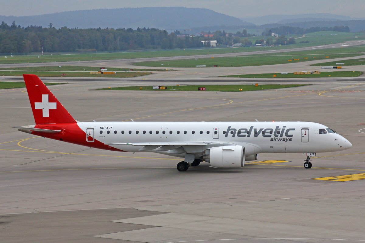 Helvetic Airways, HB-AZF, Embraer E190-E2, msn: 19020043, 10.Oktober 2022, ZRH Zürich, Switzerland.