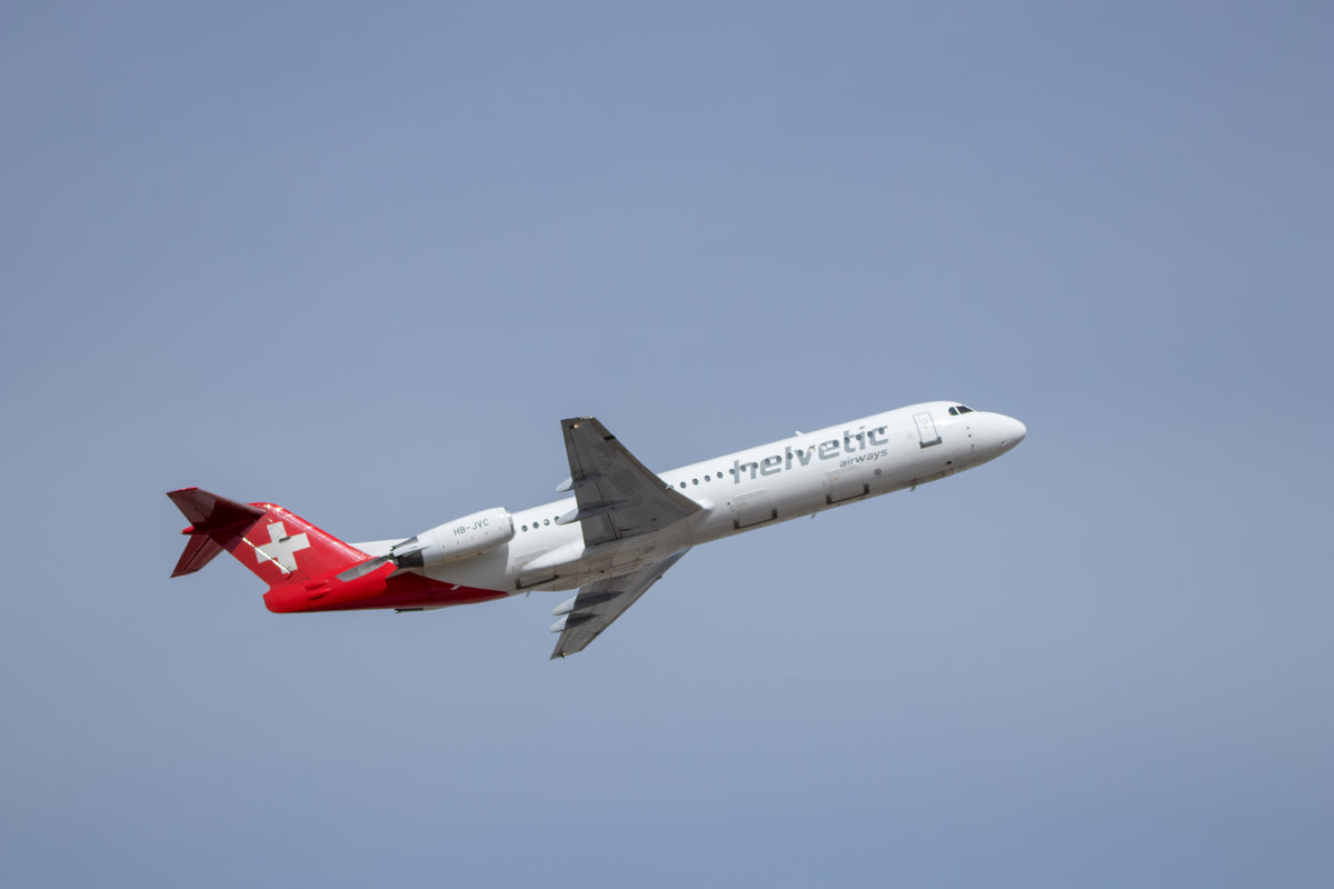 Helvetic Airways, HB-JVC, Fokker, 100, 03.04.2018, MUC, München, Germany, Flug: LH2368 nach Zürich
