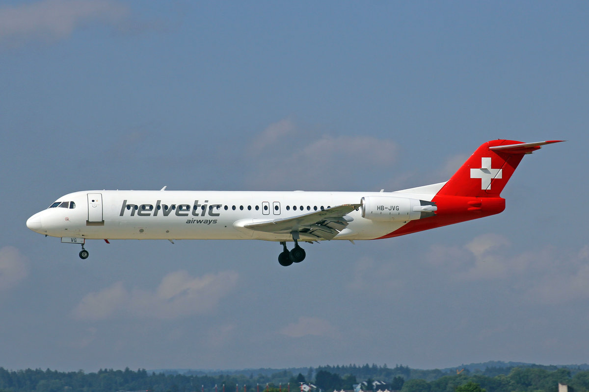 Helvetic Airways, HB-JVG, Fokker 100, 21.Juli 2017, ZRH Zürich, Switzerland.