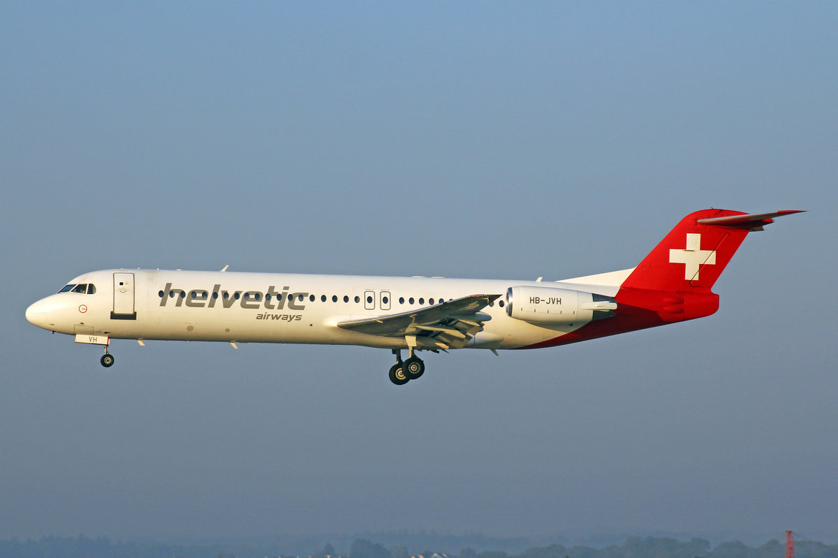 Helvetic Airways, HB-JVH, Fokker 100, 13.September 2016, ZRH Zürich, Switzerland.