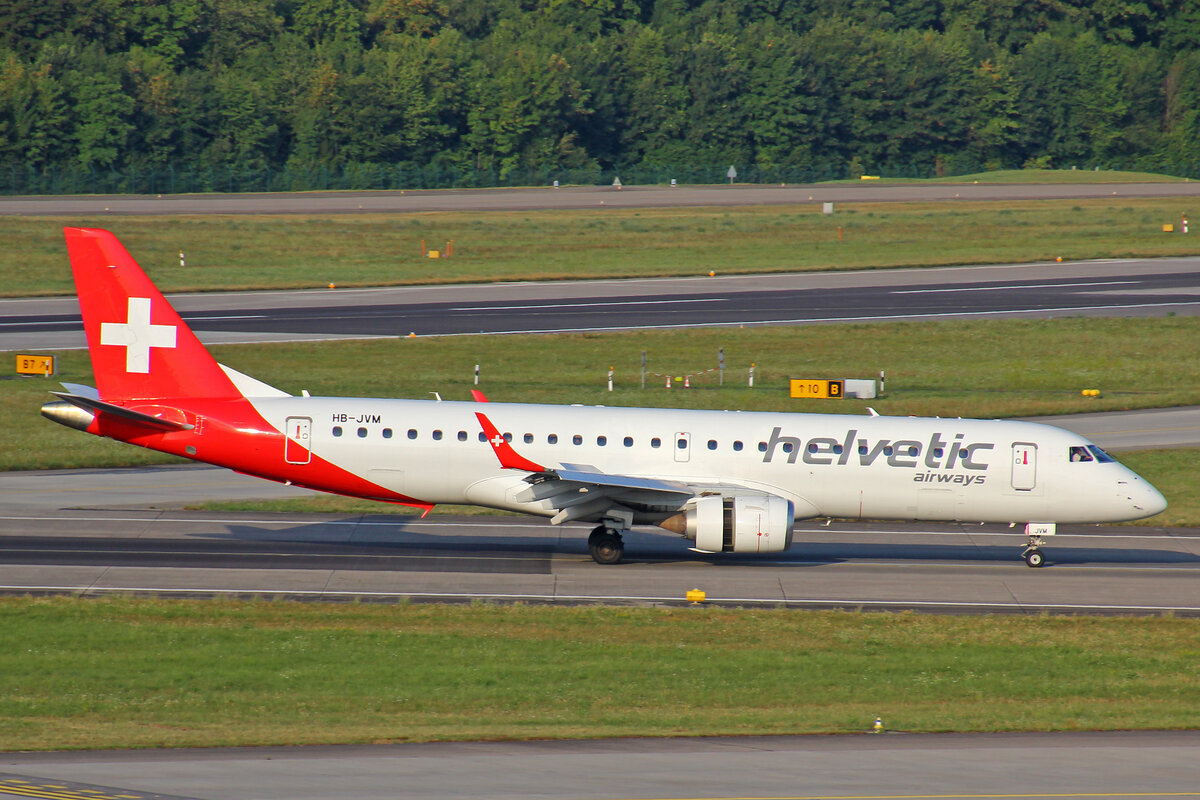 Helvetic Airways, HB-JVM, Embraer ERJ-190LR, msn: 19000349, 30.Juli 2022, ZRH Zürich, Switzerland.