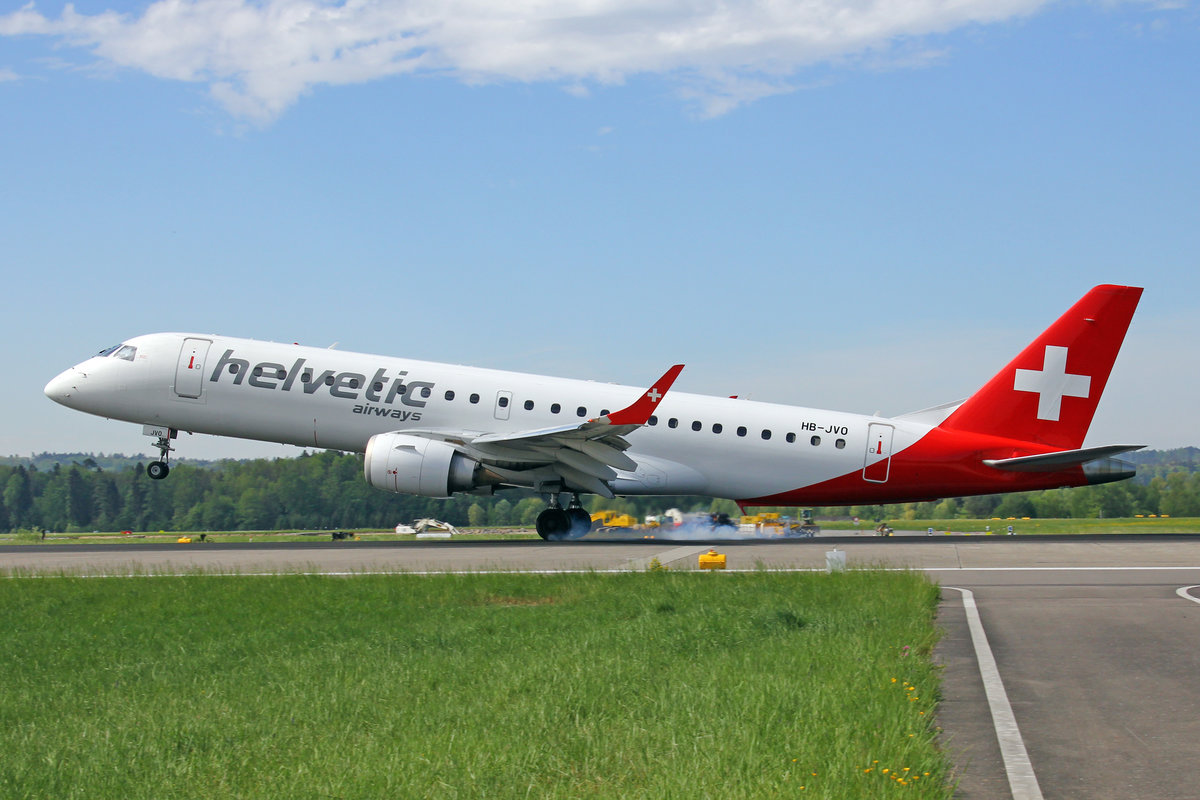 Helvetic Airways, HB-JVO, Embraer ERJ-190LR, msn: 19000294, 29.April 2018, ZRH Zürich, Switzerland.
