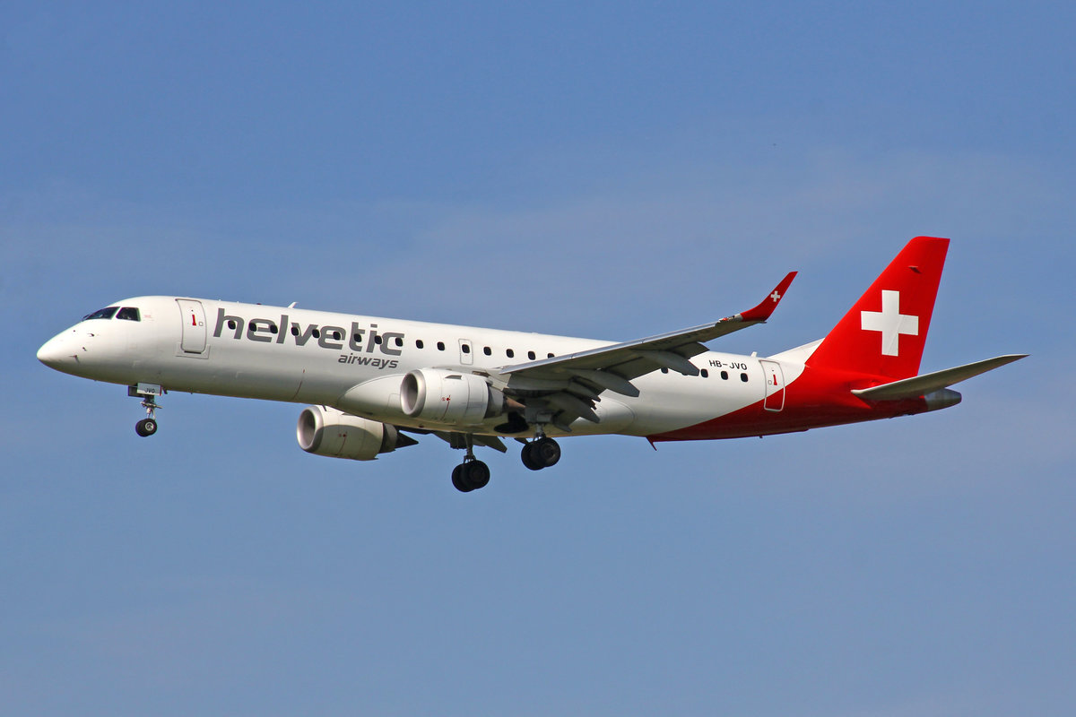 Helvetic Airways, HB-JVO, Embraer ERJ-190LR, msn: 19000294, 01.August 2019, ZRH Zürich, Switzerland.