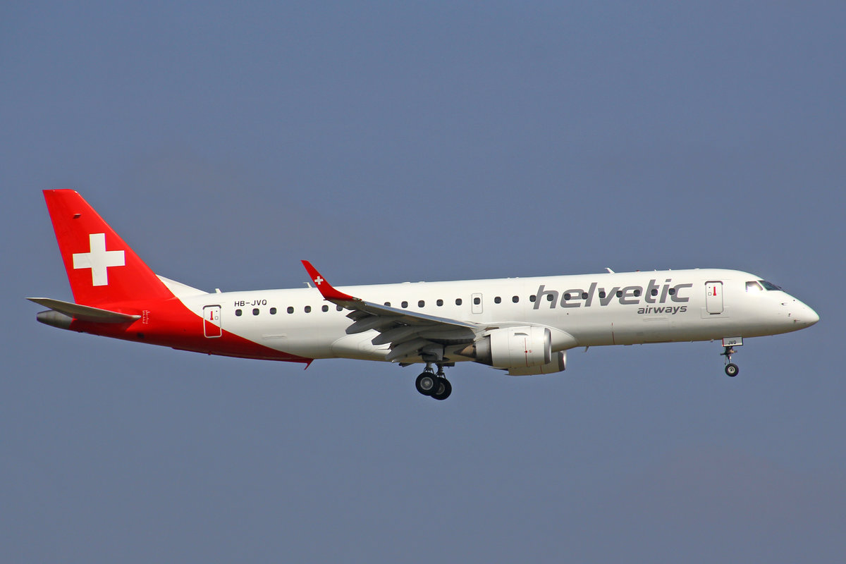 Helvetic Airways, HB-JVQ, Embreaer Emb-190LR, 25.März 2017, ZRH Zürich, Switzerland.