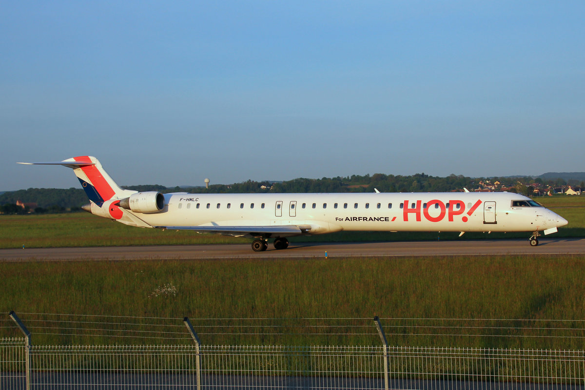 HOP!, F-HMLC, Bombardier CRJ-1000, 18.Mai 2016, BSL Basel, Switzerland.