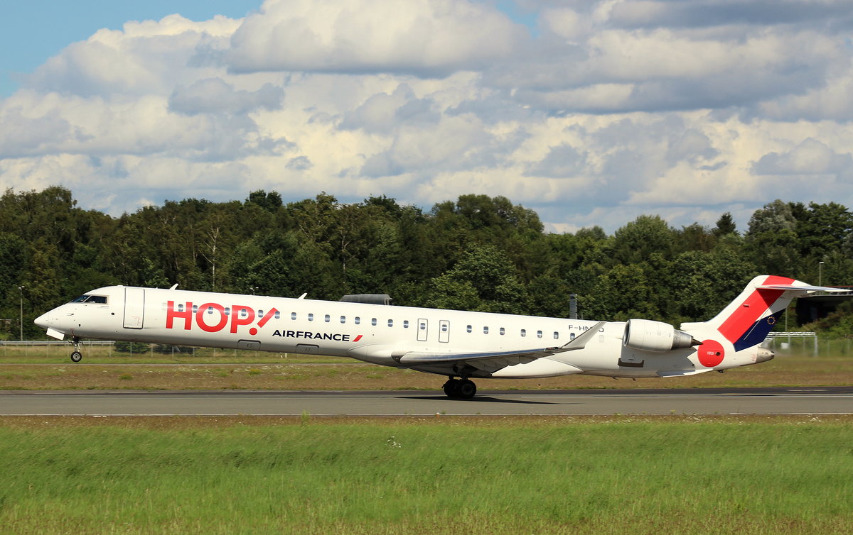 HOP!,F-HMLO, (c/n 19041),Canadair Regional Jet CRJ1000ER,06.08.2016, HAM-EDDH, Hamburg, Germany 