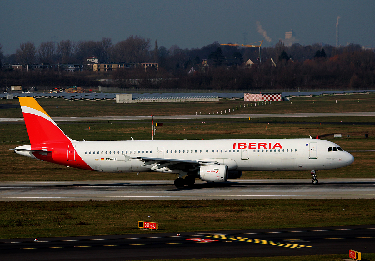 Iberia, Airbus A 321-211, EC-HUI,DUS, 10.03.2016
