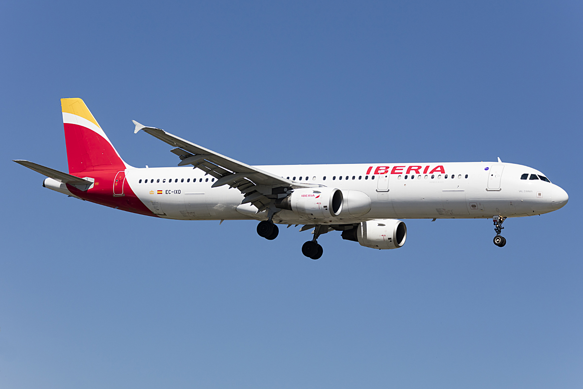 Iberia, EC-IXD, Airbus, A321-211, 17.07.2016, GVA, Geneve, Switzerland 



