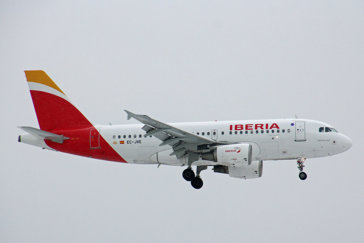 Iberia, EC-JVE, Airbus A319-111, msn: 2843,  Puerto de la Cruz , 18.Januar 2017, ZRH Zürich, Switzerland.