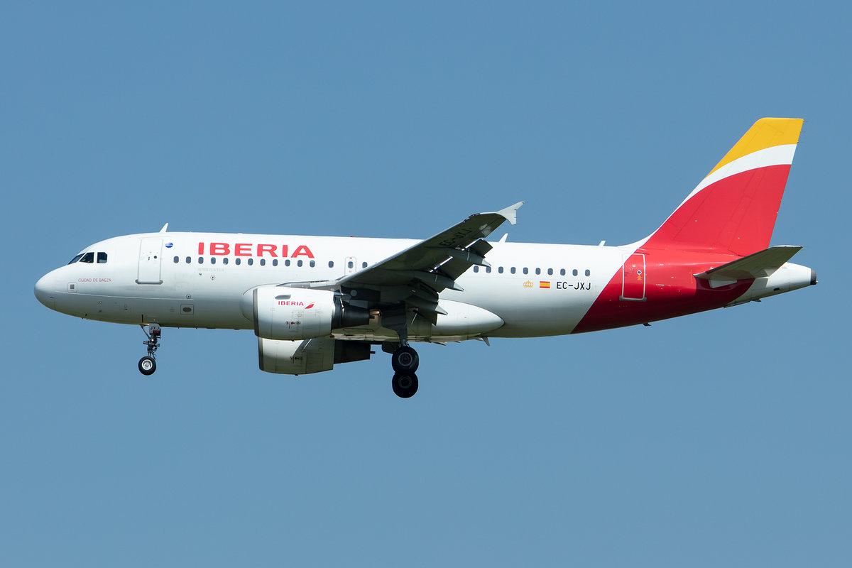 Iberia, EC-JXJ, Airbus, A319-111, 02.05.2019, MUC, München, Germany


