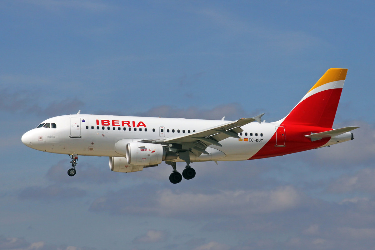Iberia, EC-KOY, Airbus A319-111, msn: 3443,  Vencejo  ,7.August 2017, ZRH Zürich, Switzerland.