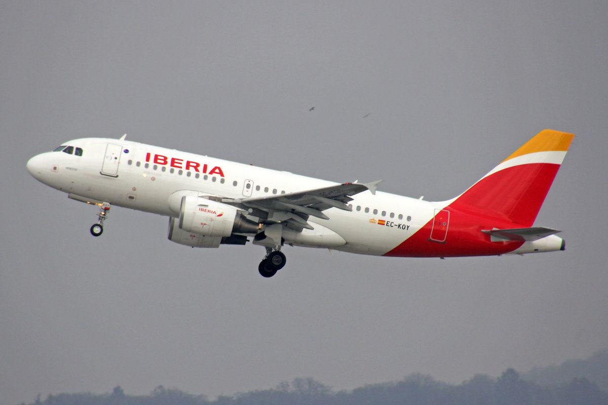 Iberia, EC-KOY, Airbus A319-111, msn: 3443,  Vencejo , 26.Dezember 2018, ZRH Zürich, Switzerland.
