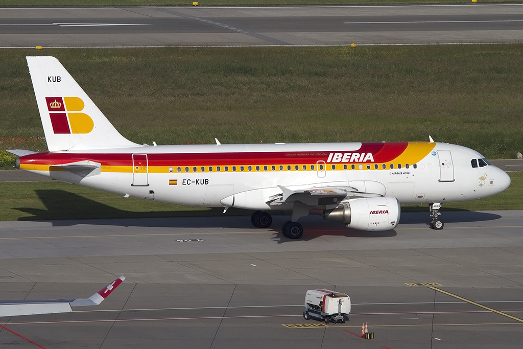 Iberia, EC-KUB, Airbus, A319-111, 08.06.2014, ZRH, Zuerich, Switzerland





