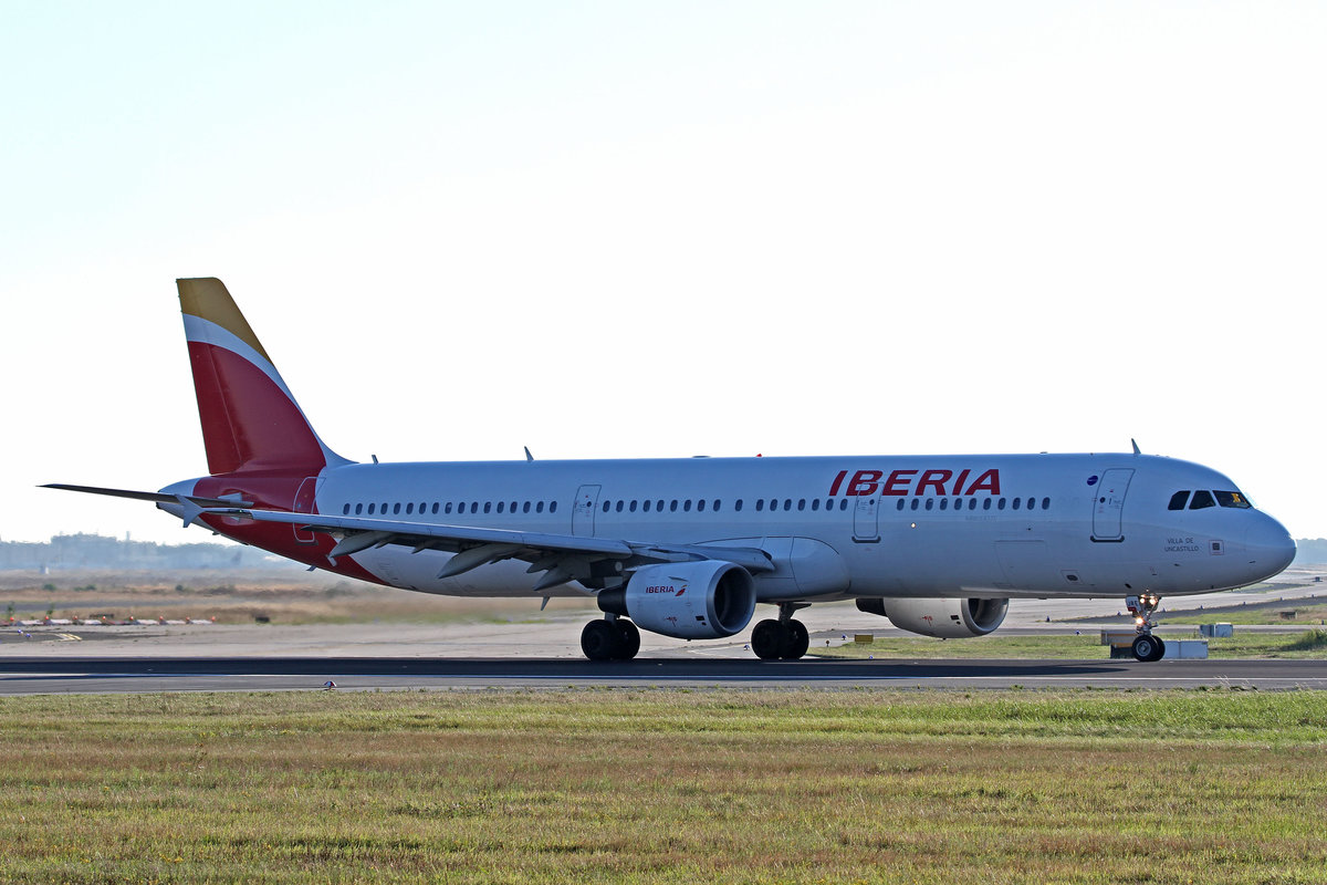 Iberia (IB-IBE), EC-JRE  Villa de Uncastillo , Airbus, A 321-212, 24.08.2016, FRA-EDDF, Frankfurt, Germany