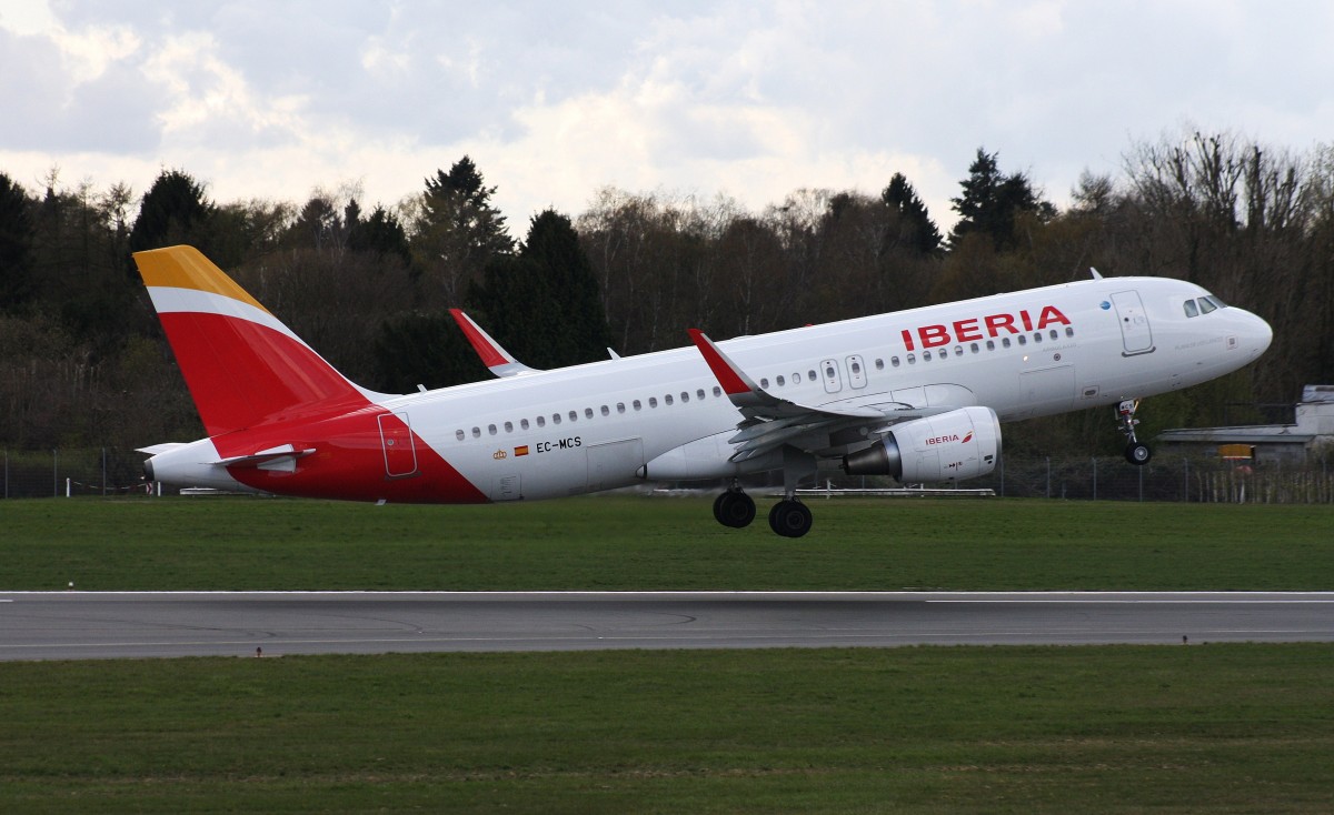 Iberia,EC-MCS,(c/n 6244),Airbus A320-214(SL),17.04.2015,HAM-EDDH,Hamburg,Germany