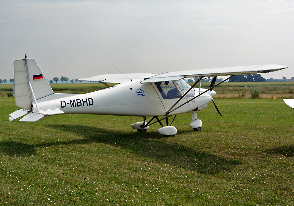 Ikarus C-42, D-MBHD in Müggenhausen - 08.06.2014