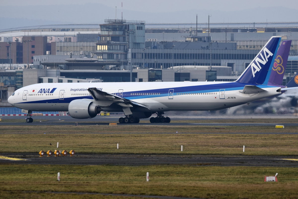JA787A All Nippon Airways Boeing 777-381(ER)  , FRA , 07.12.2017