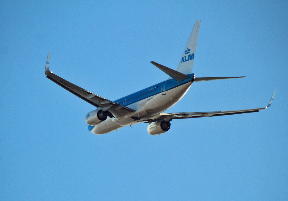 KLM, Boeing B 737-7K2, PH-BGN, TXL, 07.11.2020