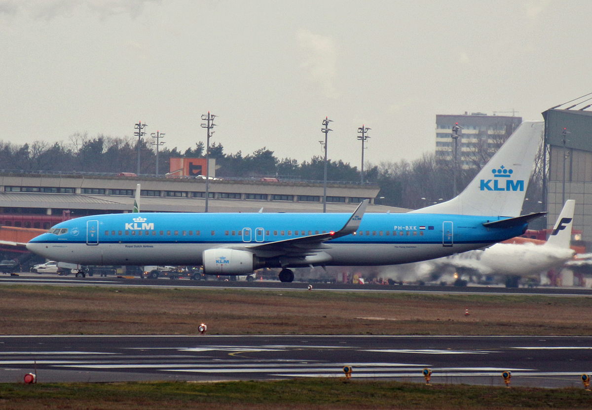 KLM, Boeing B 737-8K2, PH-BXK, TXL, 16.12.2018