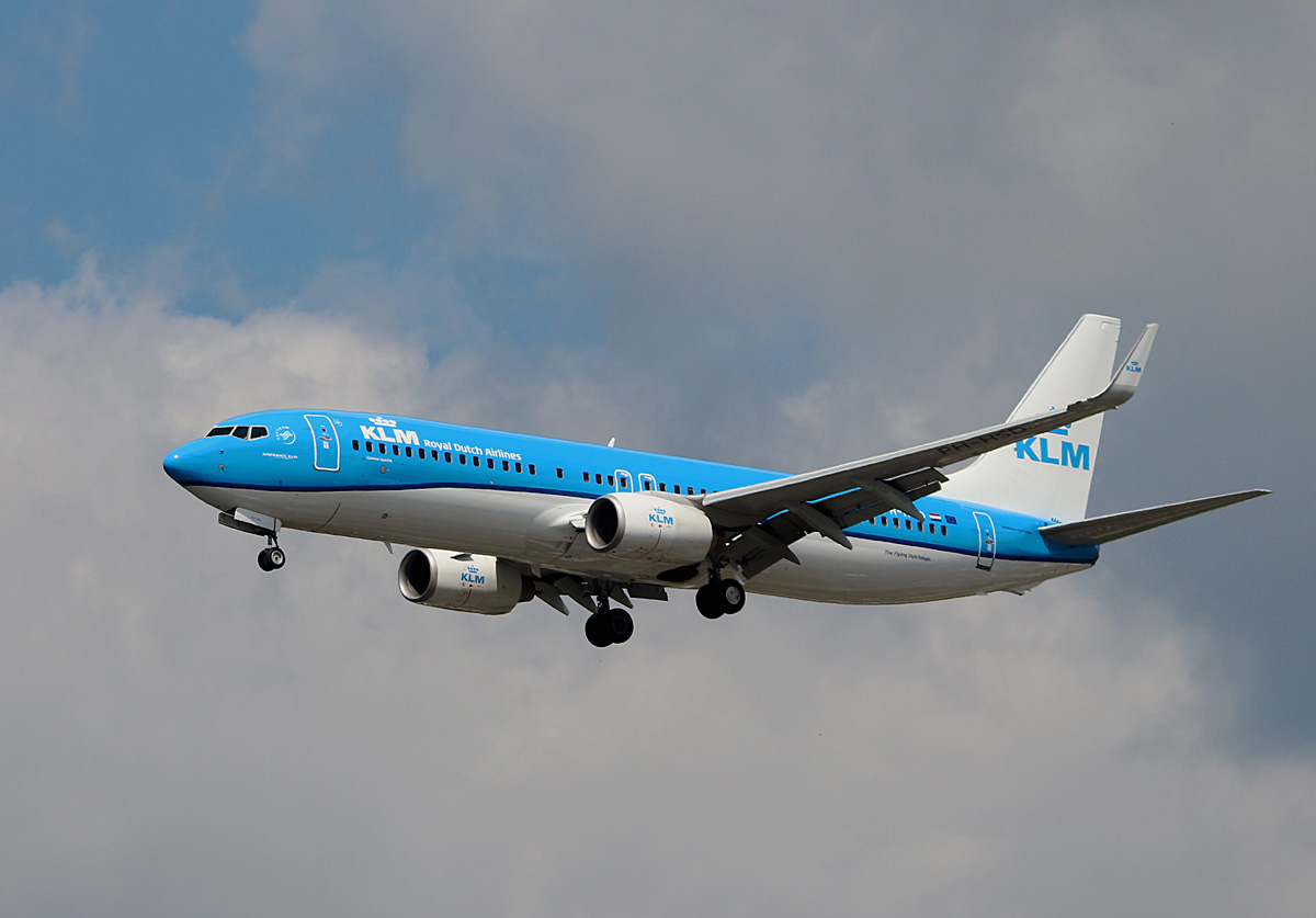 KLM, Boeing B 737-8K2, PH-HSD, TXL, 26.05.2017