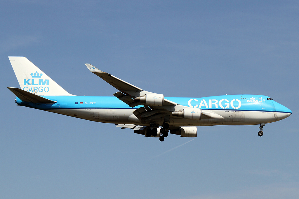 KLM Cargo 747 400F (Reg.: PH-CKC) im Anflug auf die RWY 07R in FRA am 08.08.2014