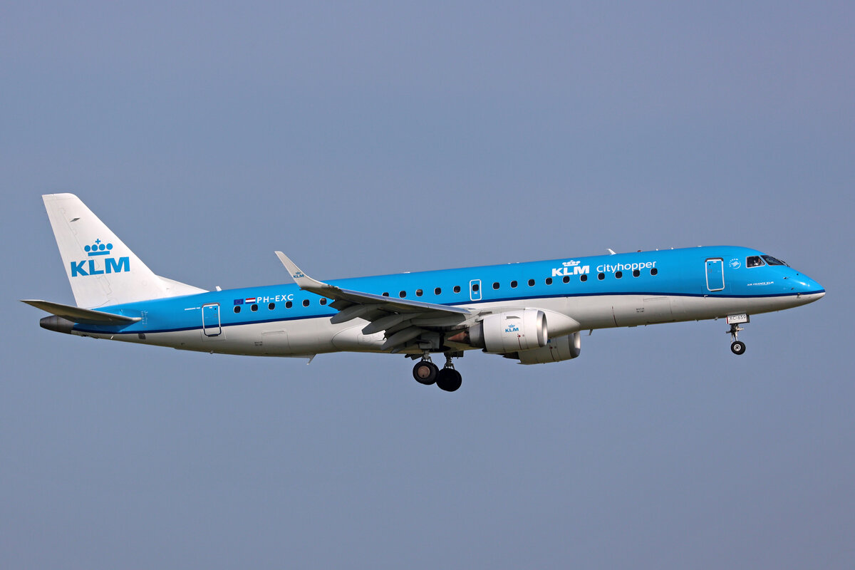 KLM Cityhopper, PH-EXC, Embraer ERJ-190STD, msn: 19000659, 19.Mai 2023, AMS Amsterdam, Netherlands.