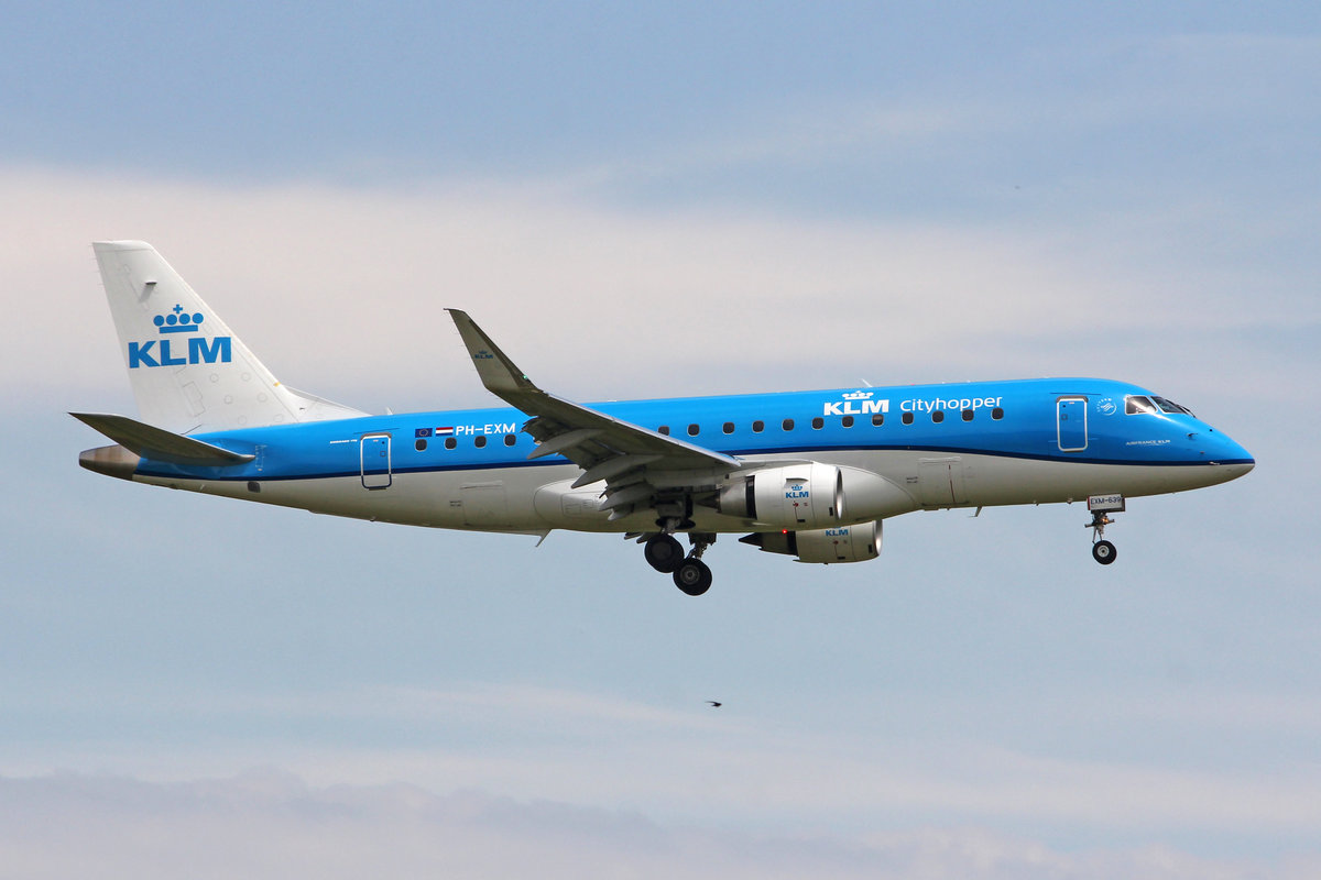 KLM Cityhopper, PH-EXM, Embraer ERJ-175STD, msn: 17000639, 06.Juli 2019, ZRH Zürich, Switzerland.