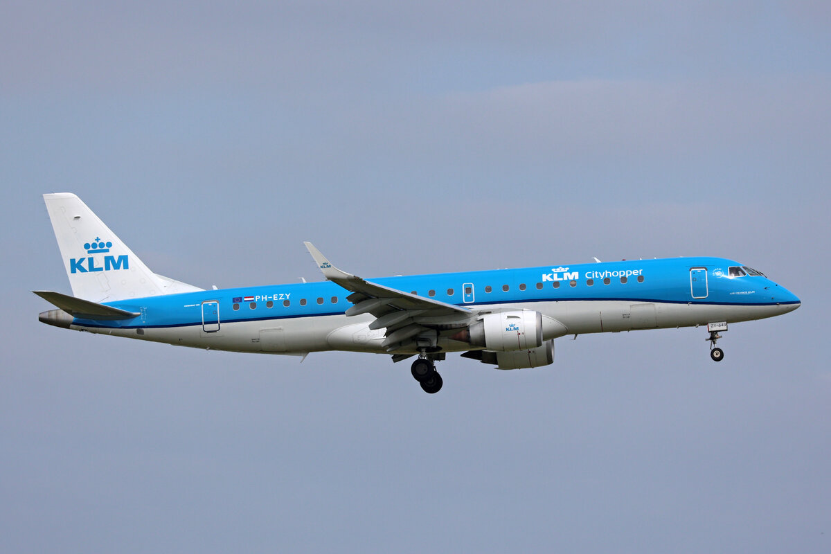 KLM Cityhopper, PH-EZY, Embraer ERJ-190STD, msn: 19000649, 18.Mai 2023, AMS Amsterdam, Netherlands.