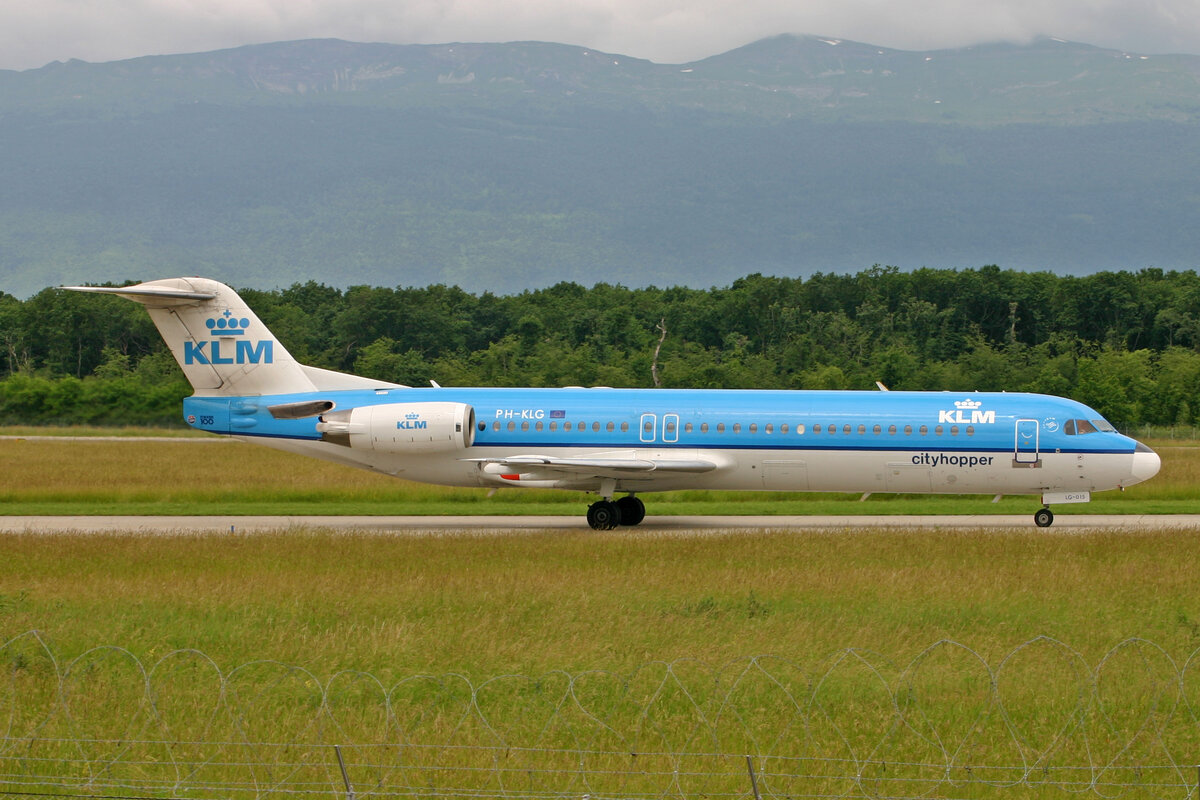 KLM Cityhopper, PH-KLG, Fokker 100, msn: 11271, 11.Juni 2008, GVA Genève, Switzerland.