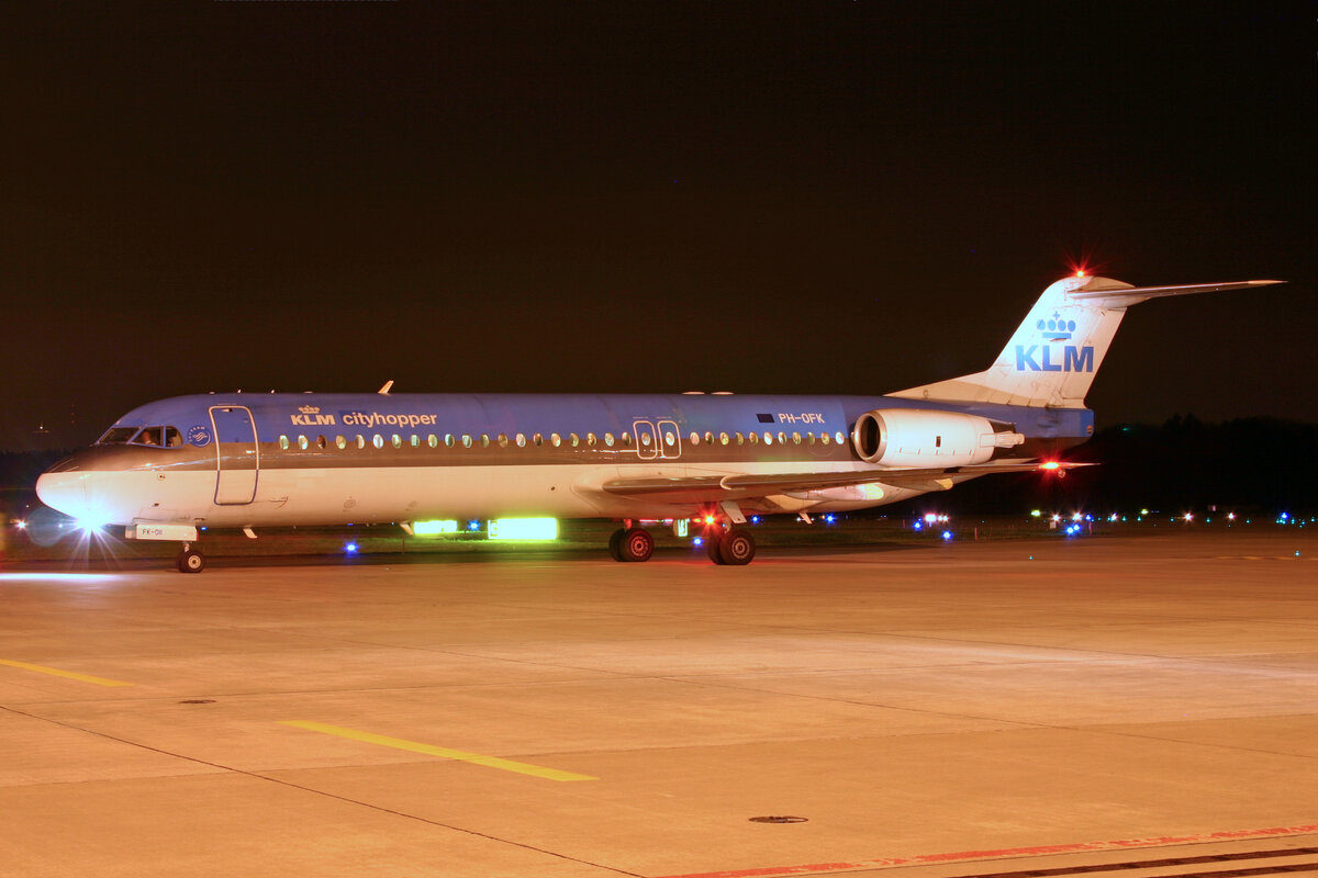 KLM Cityhopper, PH-OFK, Fokker 100, msn: 11249, 30.November2006, ZRH Zürich, Switzerland.