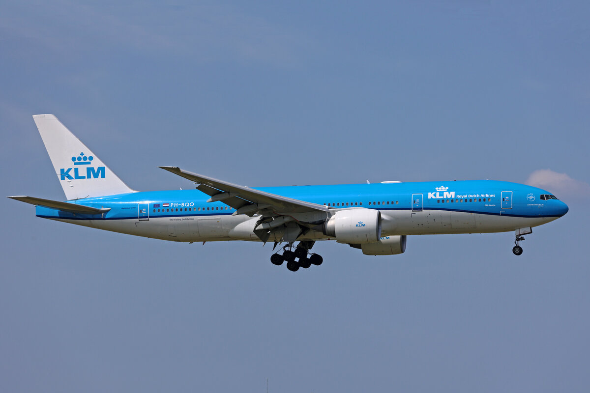 KLM Royal Dutch Airlines, PH-BQO, Boeing B777-206ER, msn: 35295/609,  Old Rauma , 19.Mai 2023, AMS Amsterdam, Netherlands.