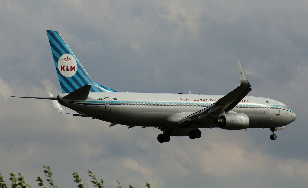 KLM Royal Dutch Airlines, PH-BXA, (c/n 29131),Boeing 737-8K5 (WL), 29.06.2016, HAM-EDDH, Hamburg, Germany (Retro cs. & Name: Zwaan) 