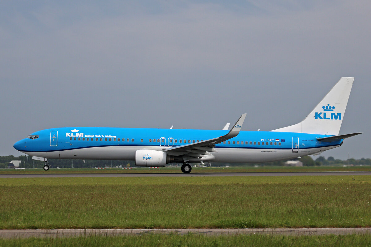KLM Royal Dutch Airlines, PH-BXT, Boeing B737-9K2, msn: 32944/1498,  Sea Tern/  Zeestern , 18.Mai 2023, AMS Amsterdam, Netherlands.