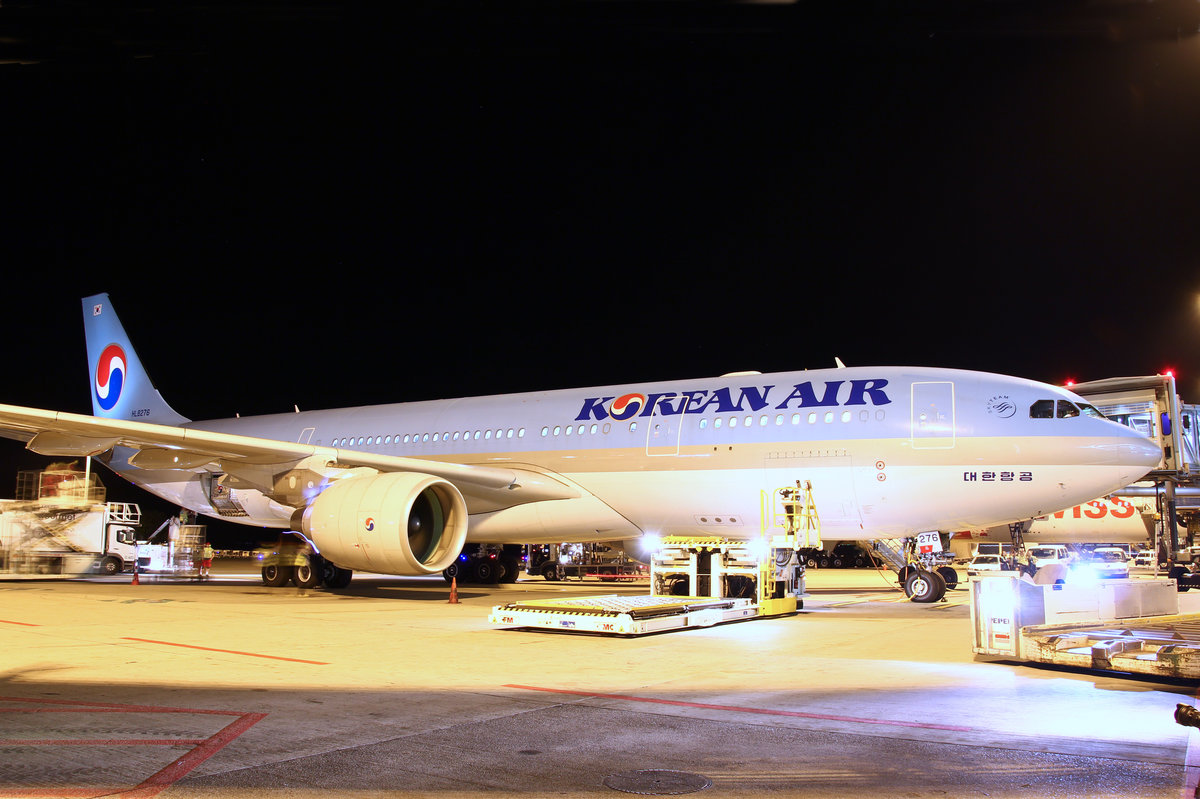 Korean Air, HL8273, Airbus A330-233, 29.September 2016, ZRH Zürich, Switzerland.