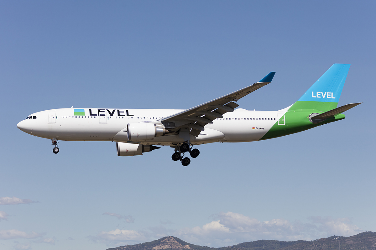 Level, EC-MOY, Airbus, A330-202, 10.09.2017, BCN, Barcelona, Spain 



