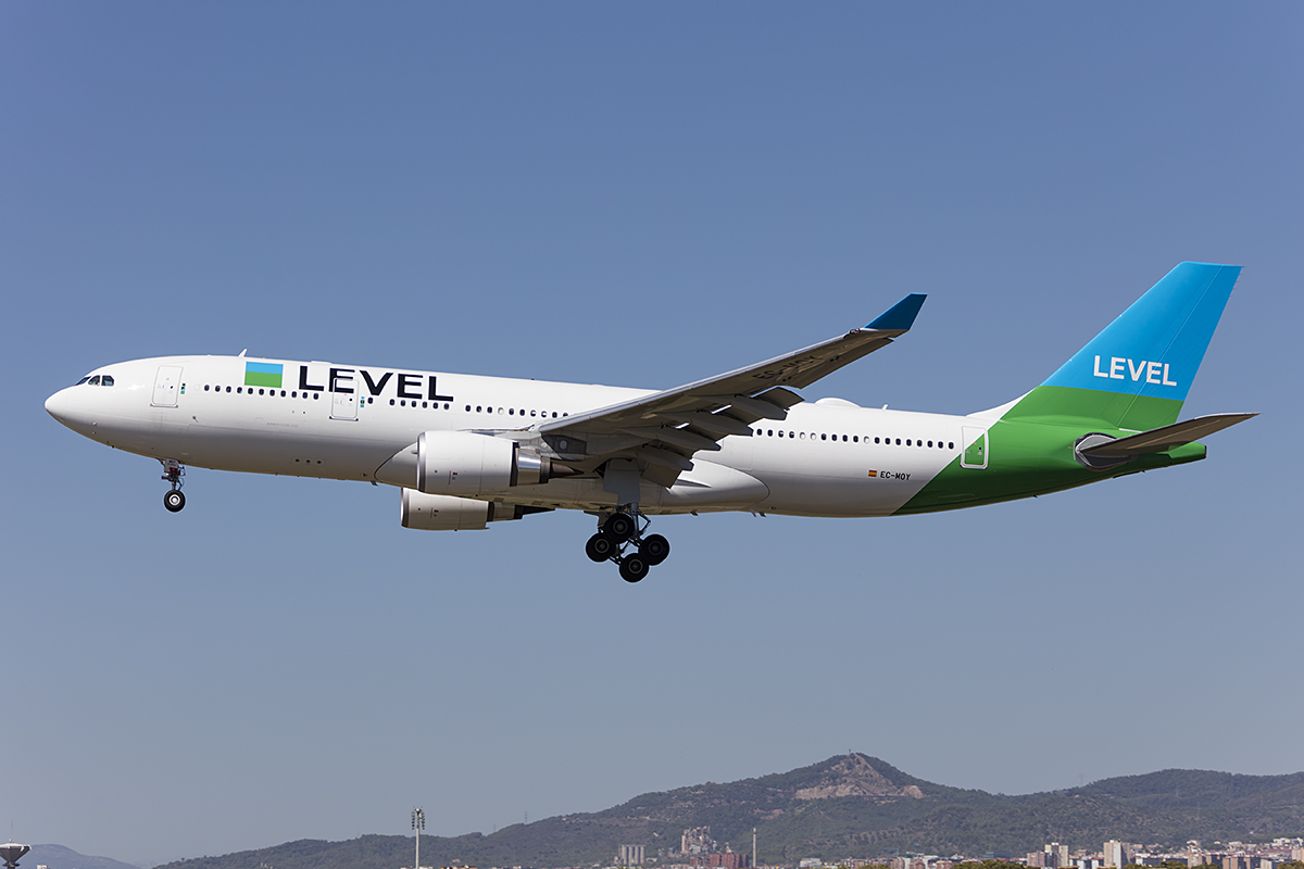 Level, EC-MOY, Airbus, A330-202, 13.09.2017, BCN, Barcelona, Spain


