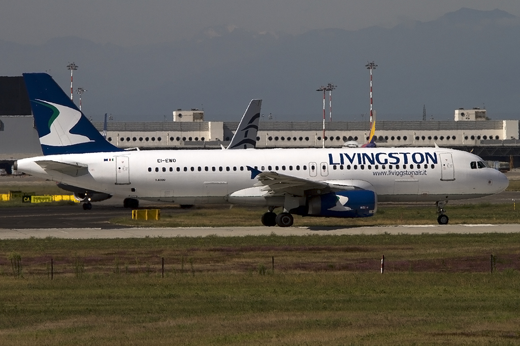 Livingston, EI-EWO, Airbus, A320-232, 14.09.2013, MXP, Mailand, Italy 





