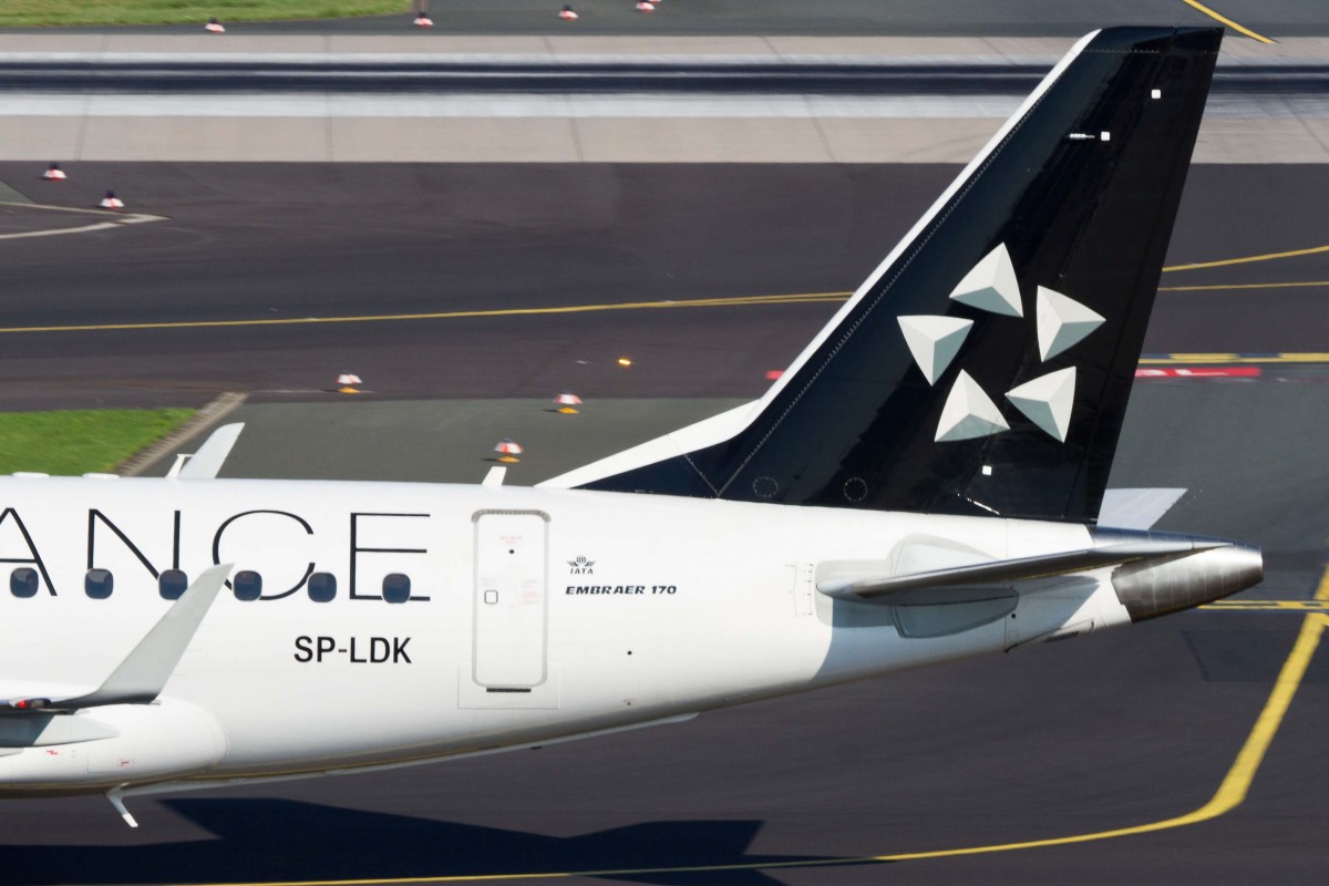 LOT Polish Airlines (LO-LOT), SP-LDK, Embraer, 170 STD (Seitenleitwerk/Tail ~ StarAlliance-Lackierung), 22.08.2015, DUS-EDDL, Düsseldorf, Germany