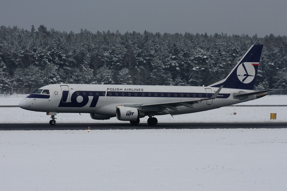 LOT Polish Airlines, SP-LIO, (c/n 17000321),Embraer ERJ 190-200 LR, 30.12.2014, GDN-EPGD, Gdansk, Polen 