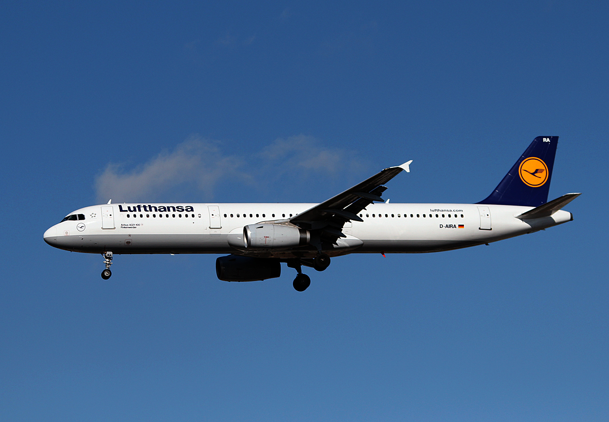 Lufthansa A 321-131 D-AIRA  Finkenwerder  bei der Landung in Berlin-Tegel am 22.02.2014