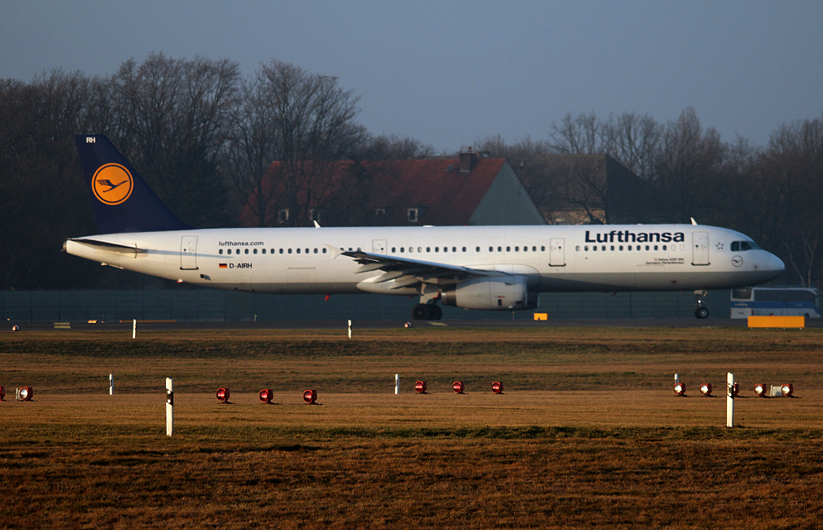 Lufthansa A 321-131 D-AIRH  Garmisch-Partenkirchen  kurz vor dem Start in Berlin-Tegel am 08.03.2014