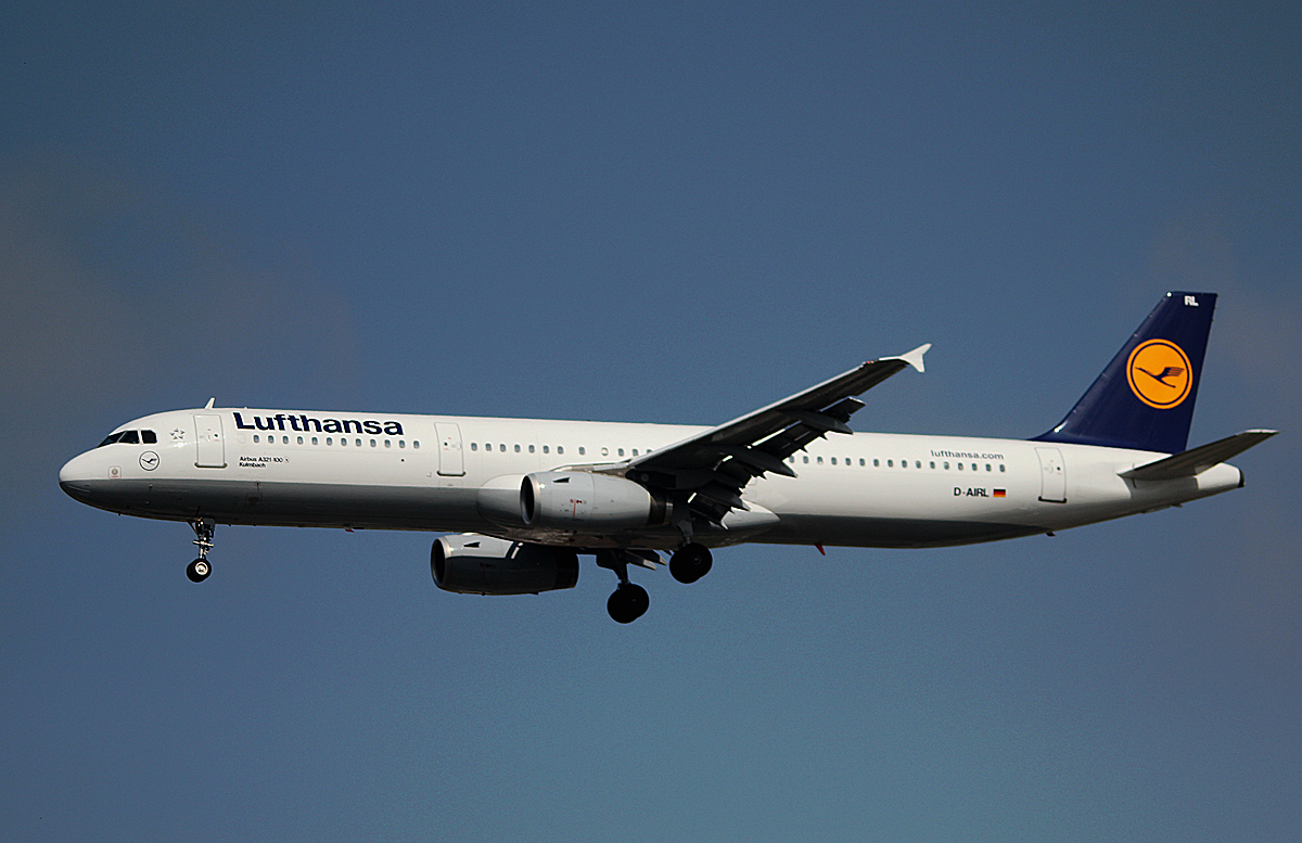 Lufthansa A 321-131 D-AIRL  Kulmbach  bei der Landung in Berlin-Tegel am 12.04.2014