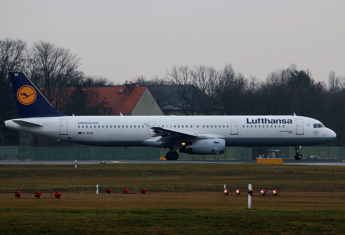 Lufthansa A 321-231 D-AISQ  Lindau  kurz vor dem Start in Berlin-Tegel am 05.02.2016