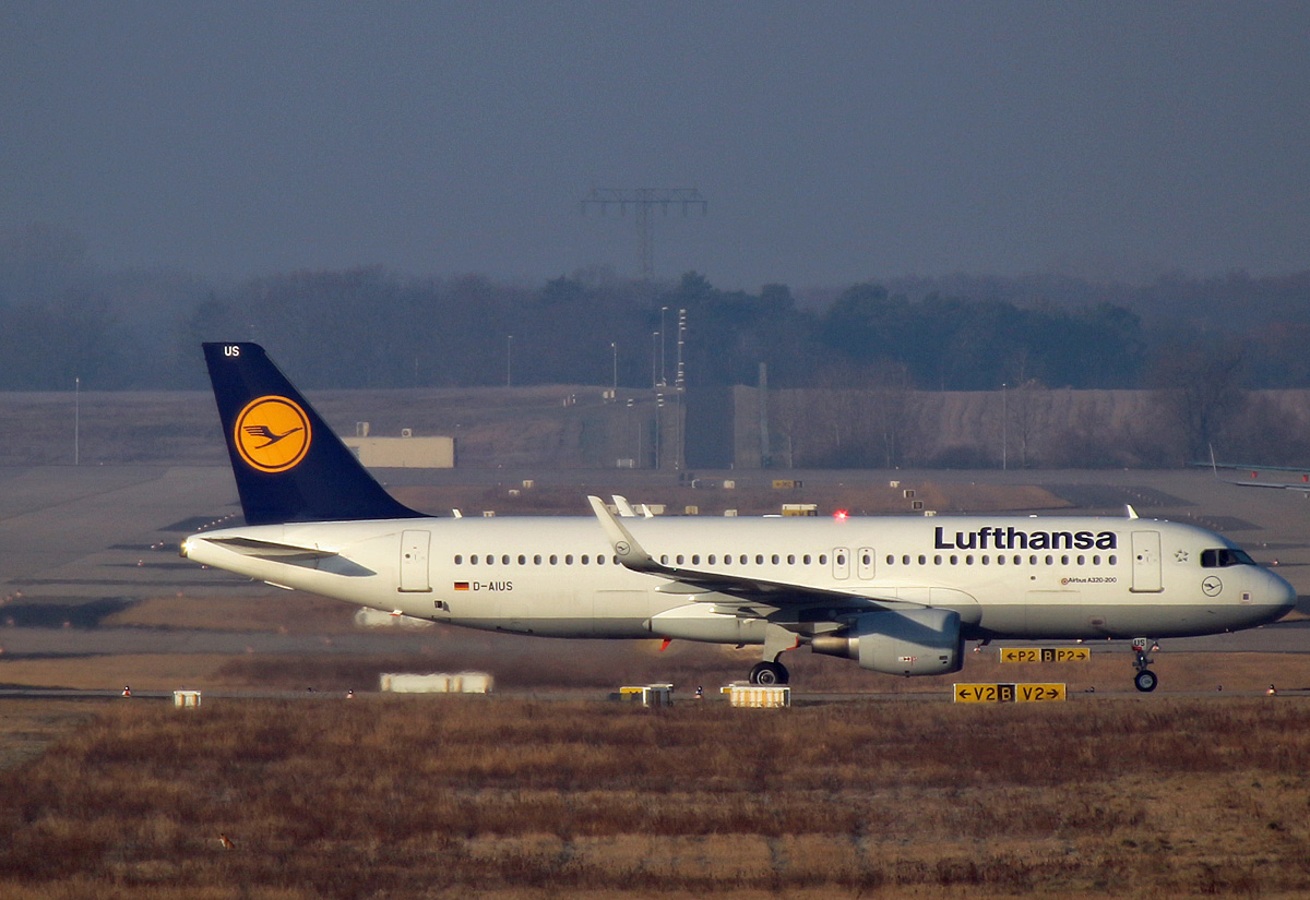 Lufthansa, Airbus A 320-214, D-AIUS, BER, 05.03.2022