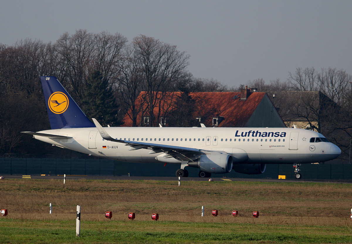 Lufthansa, Airbus A 320-214, D-AIUV, TXL, 26.03.2017